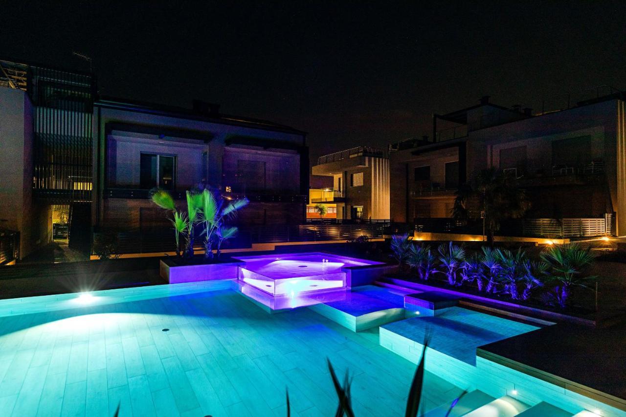 Una Terrazza Sul Lago A2 Con Piscina By Wonderful Italy Διαμέρισμα Πεσκιέρα ντελ Γκάρντα Εξωτερικό φωτογραφία